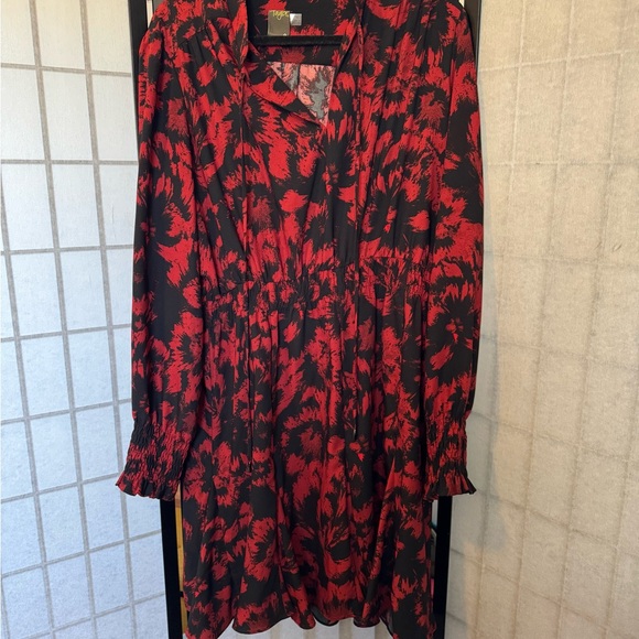 Taylor Red and Black Long Sleeve Dress - Picture 2 of 3